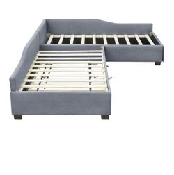 L SHAPED PLATFORM TWIN BEDS WITH TRUNDLE
