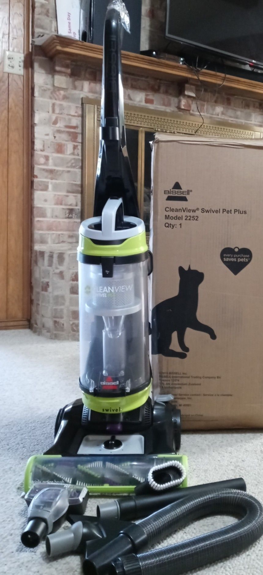 Bissell Cleanview Swivel Pet Vacuum Cleaner 2252