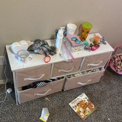 Girls Room Furniture 