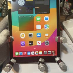Apple iPad 6th Gen