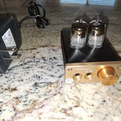 Hi-Fi Headphone Amplifier Brand New With Chargers $25