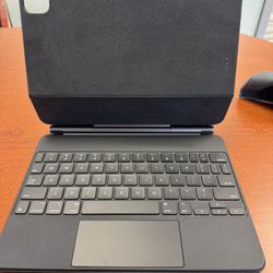 iPad Pro 11 Magic Keyboard and Gen 2 Apple Pencil