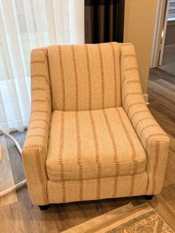 Accent arm chair