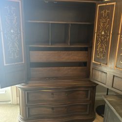 Thomasville Armoire