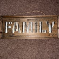 “FAMILY” Antique Wall Sign Decoration