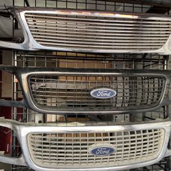 Ford F150 Expedition Black grille 