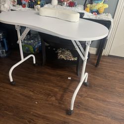 Manicure Table New