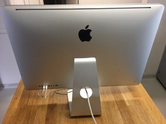 Apple iMac 27 Inch Desktop Computer - Intel i5 / 1TB Hard Drive
