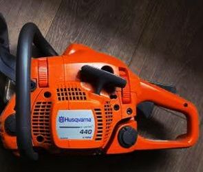 Husqvarna 440 Gas Chainsaw