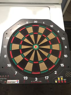 Plastic tip dart board