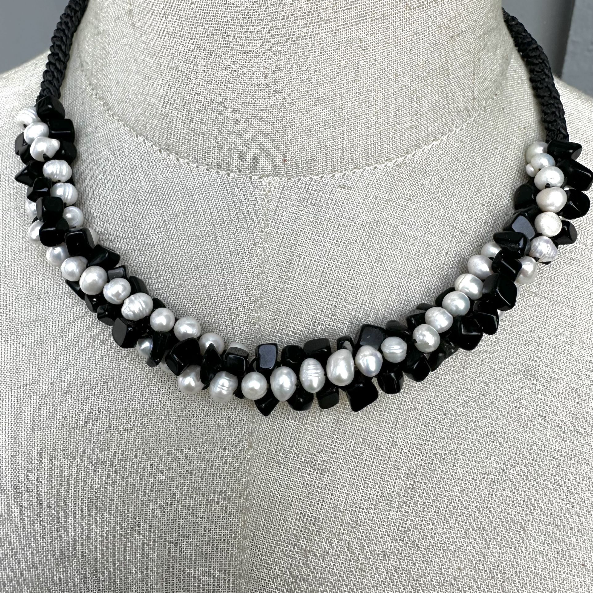 Fresh Water Pearl Black Onyx Choker Necklace