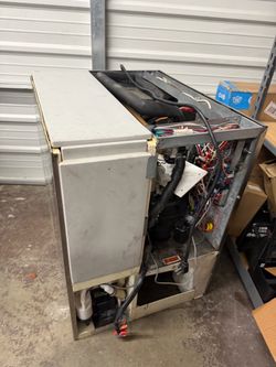 Hoshizaki Crescent Ice Machine and Bin