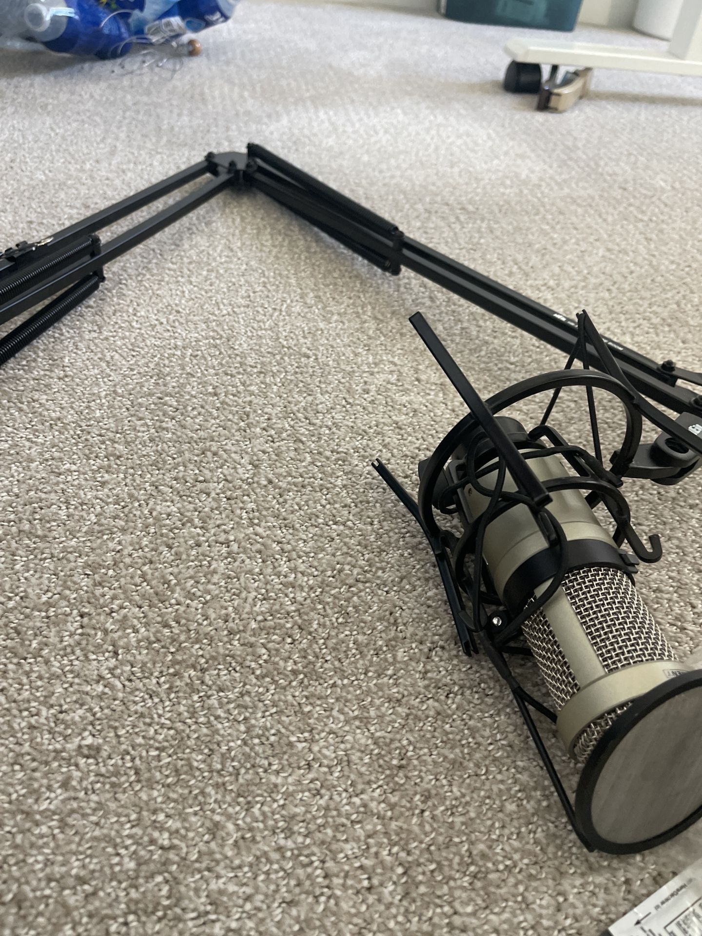 Heil Articulated Arm For Mic Booms With Microphone