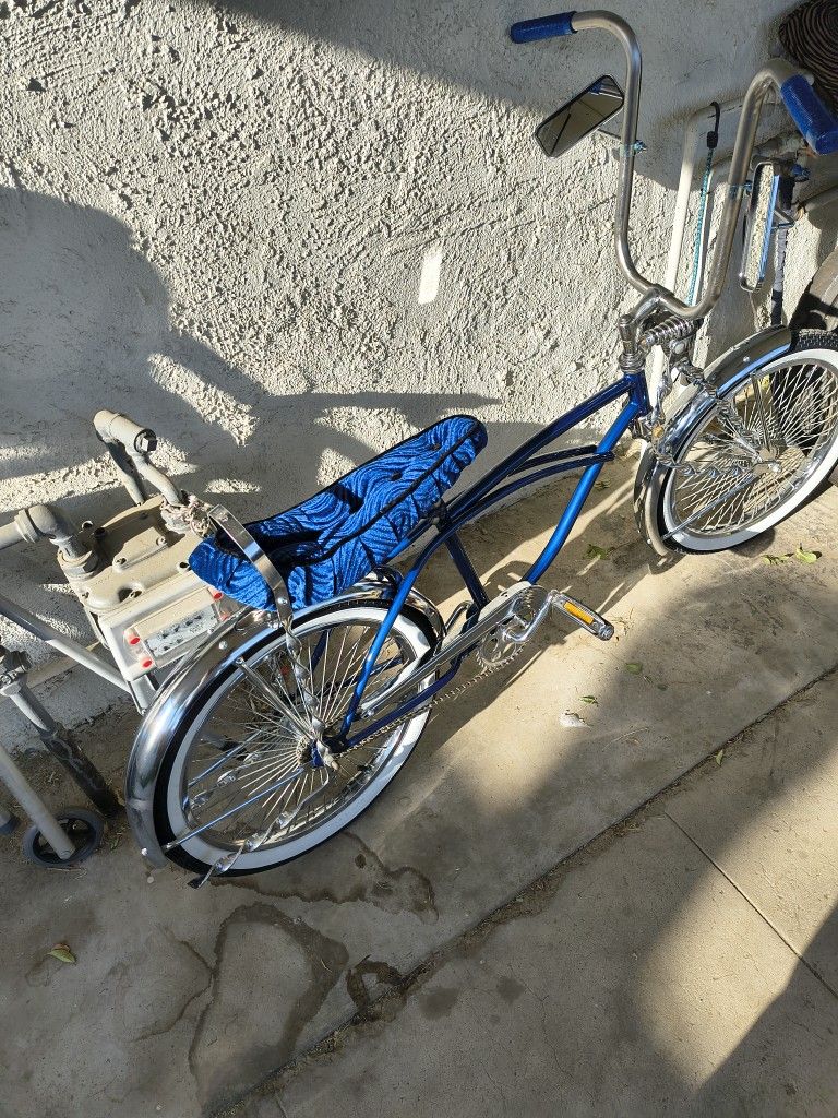 Really Nice Lowrider Bike Dodger Blue