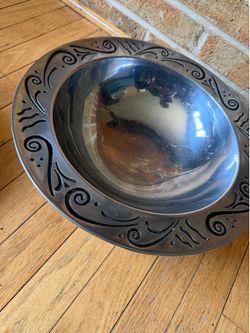 15” Lenox Spyro polished metal serving bowl w/ etched swirl design