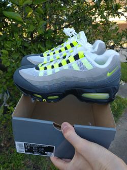 New Women's Nike Air Max 95 Big Bubble Wmn Size 7.5 Neon