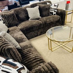 Cozy Stunning Stylish Sectional!