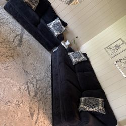 2 Pc Blue Good Quality Sofas