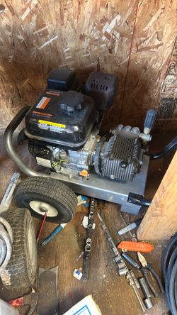 Mi-T-M  pressure washer