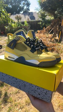 jordan 4 lightning size 11