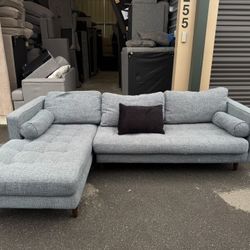 Sectional Couch 