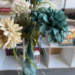 Glass Vase W Flowers