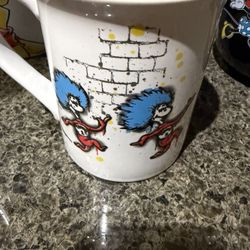 Brand New Dr. Seuss Mug Would Make A Great Gift So Cute