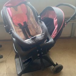 Minnie Mouse Travel System