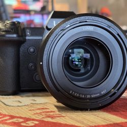 Panasonic s1r with lens. 