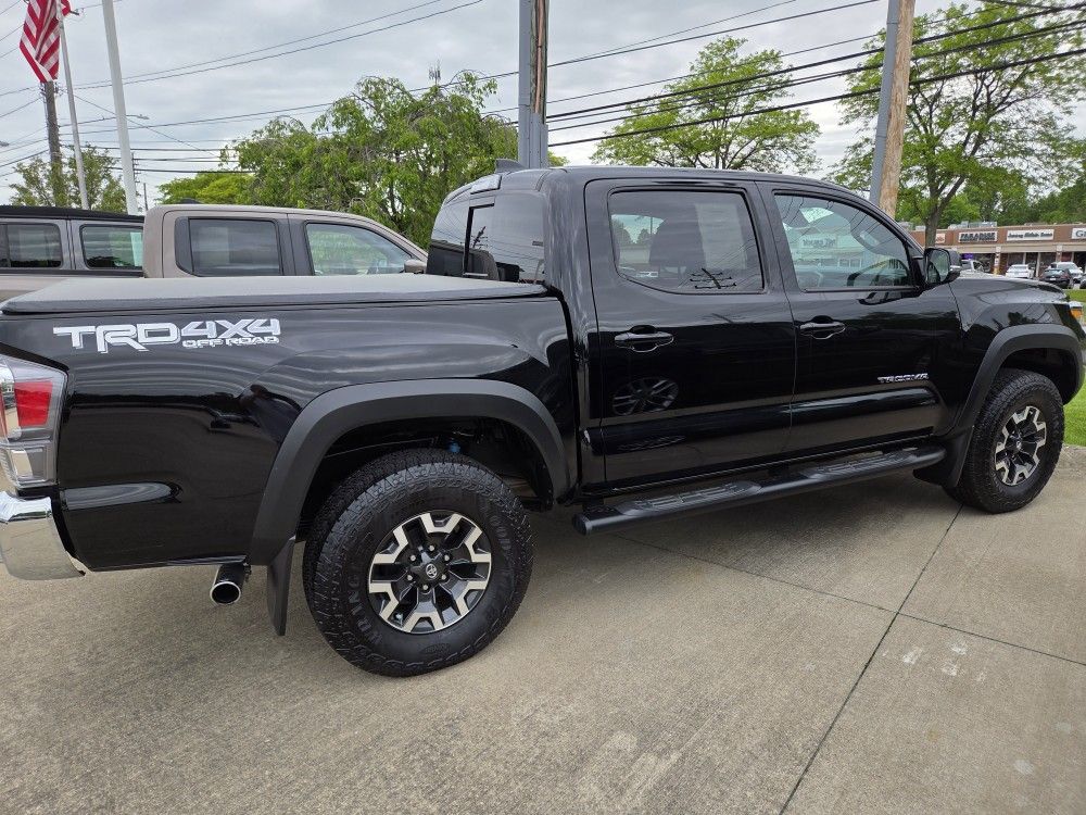 Toyota tacoma running boards.. These are brand new..