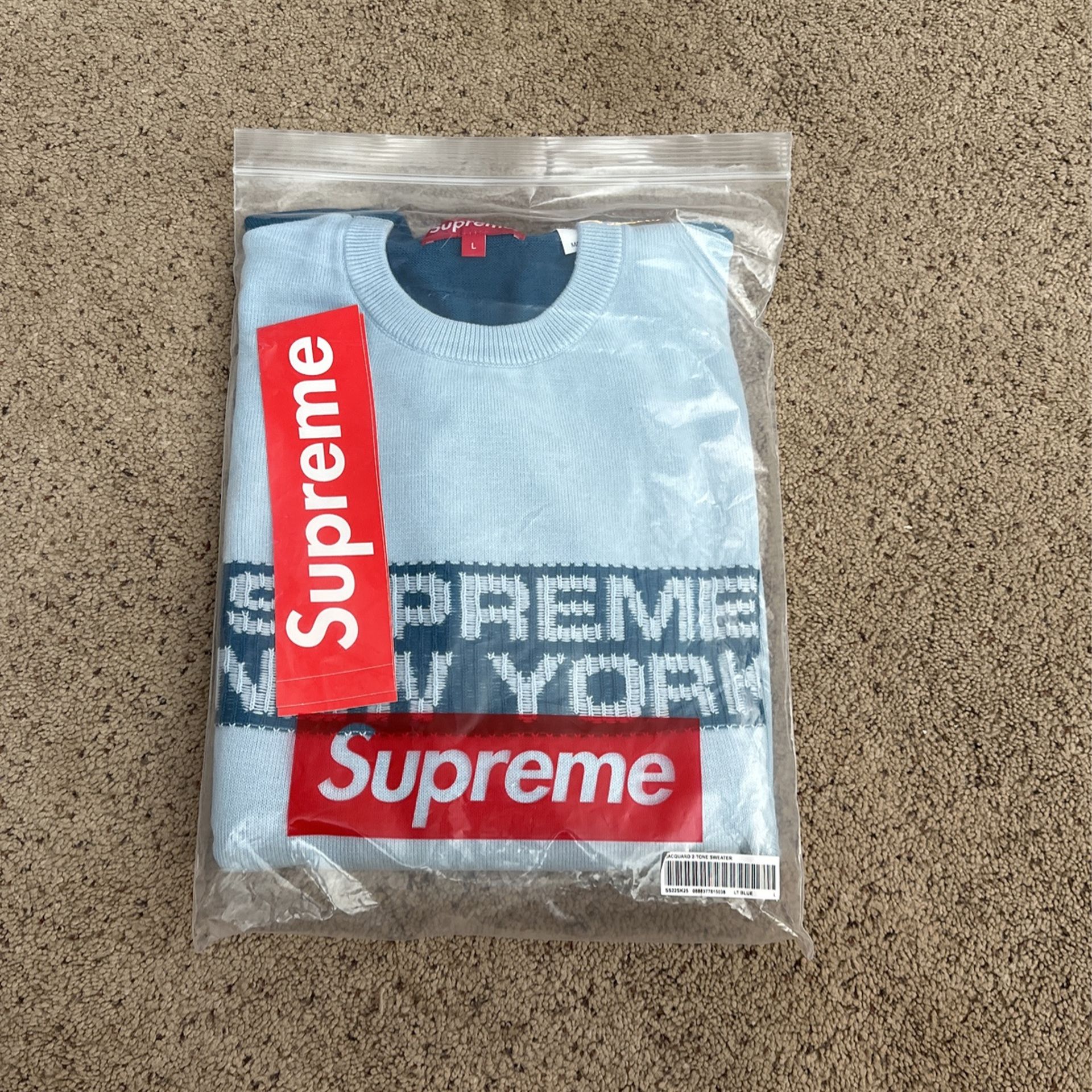 Supreme 2 tone sweater
