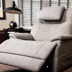 Flexsteel Zecliner Model 1 Medium Fully Loaded Sleep Lift Recliner 