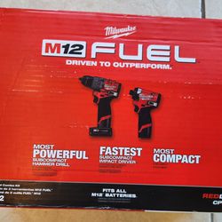 Milwaukee FUEL 12-Volt Lithium-Ion Brushless Cordless Hammer Drill and Impact Driver Combo Kit w/2 Batteries and Bag (2-Tool)

