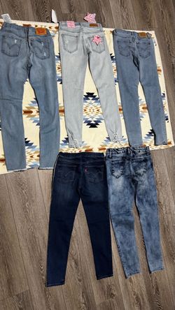 Girls jeans size 12, new and in new condition