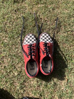 Vans Shoes M 5.5, W 7.
