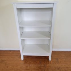 Land Of Nod 48" 3-shelf Bookcase, White