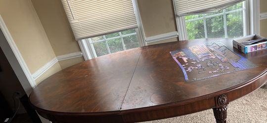 Dining room table
