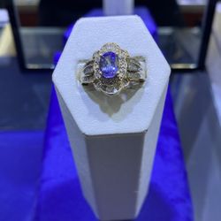 10KT White Gold Diamond Ring 