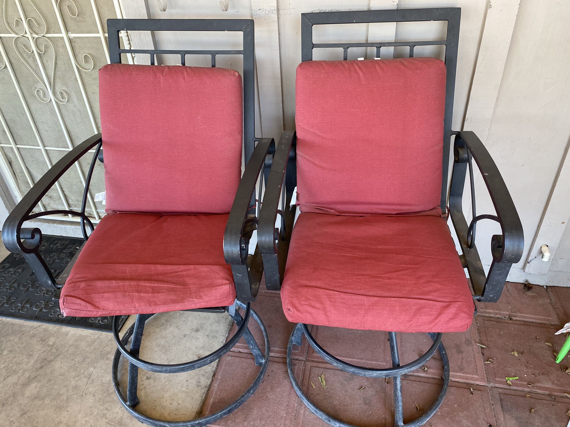 2 patio chair swivel with cushions red black