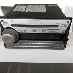 Original Toyota FJ Cruiser Stereo