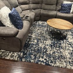 Sectional couch