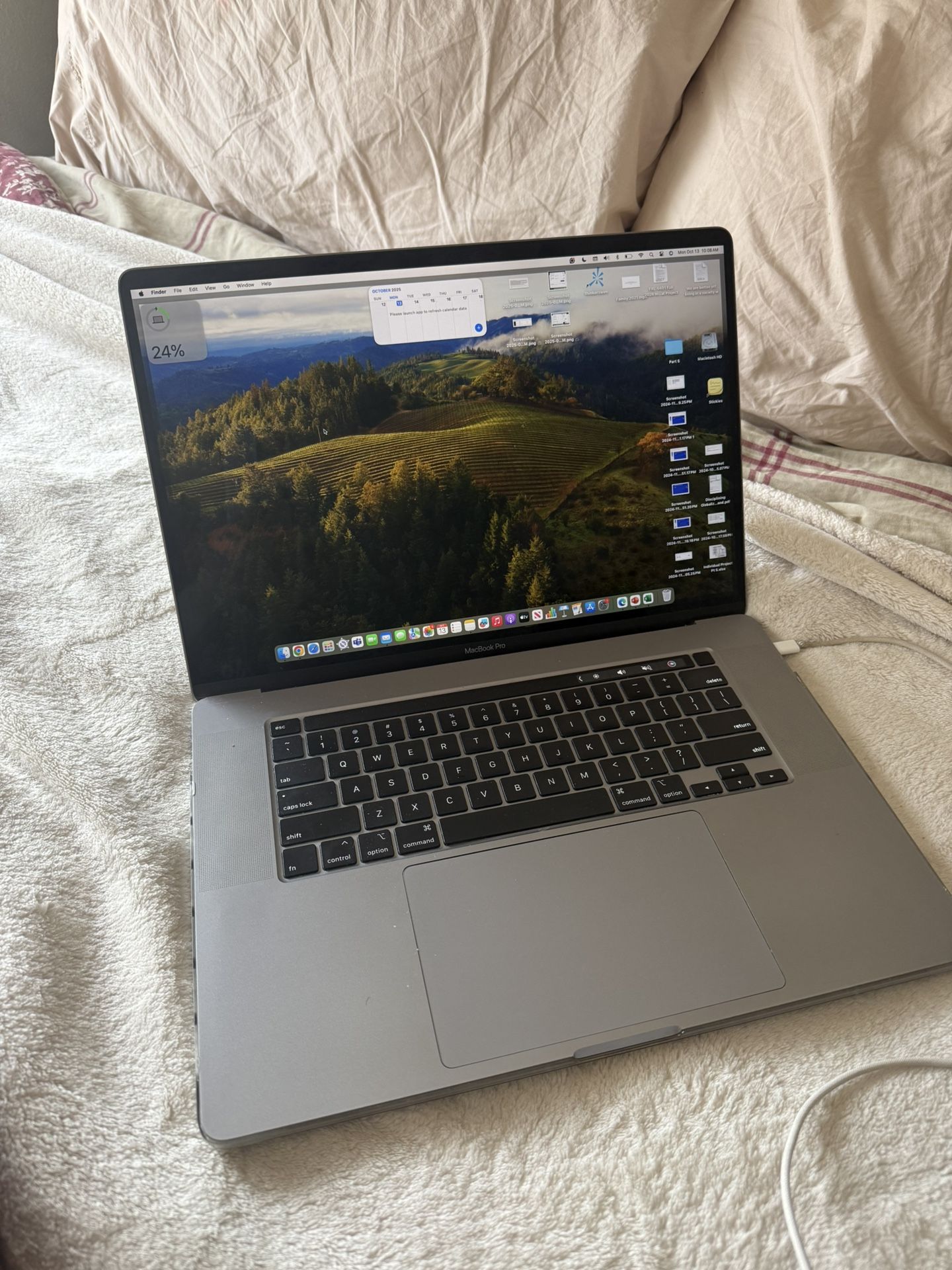 2019 MacBook Pro (16 inch, 16 GB)