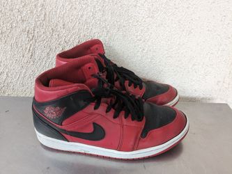 Used Jordan 1 Mid Reverse Bred