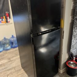Vissani Refrigerator 