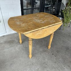 Kitchen Table $20.00