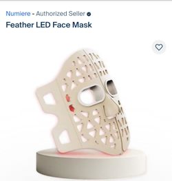 Feathwr weight LED mask