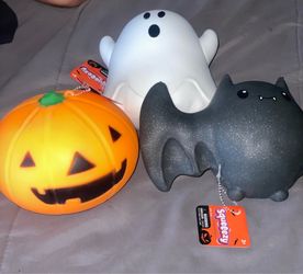 Halloween squeezy squishy (set of 3 for $45) ($20 each if you only want one)