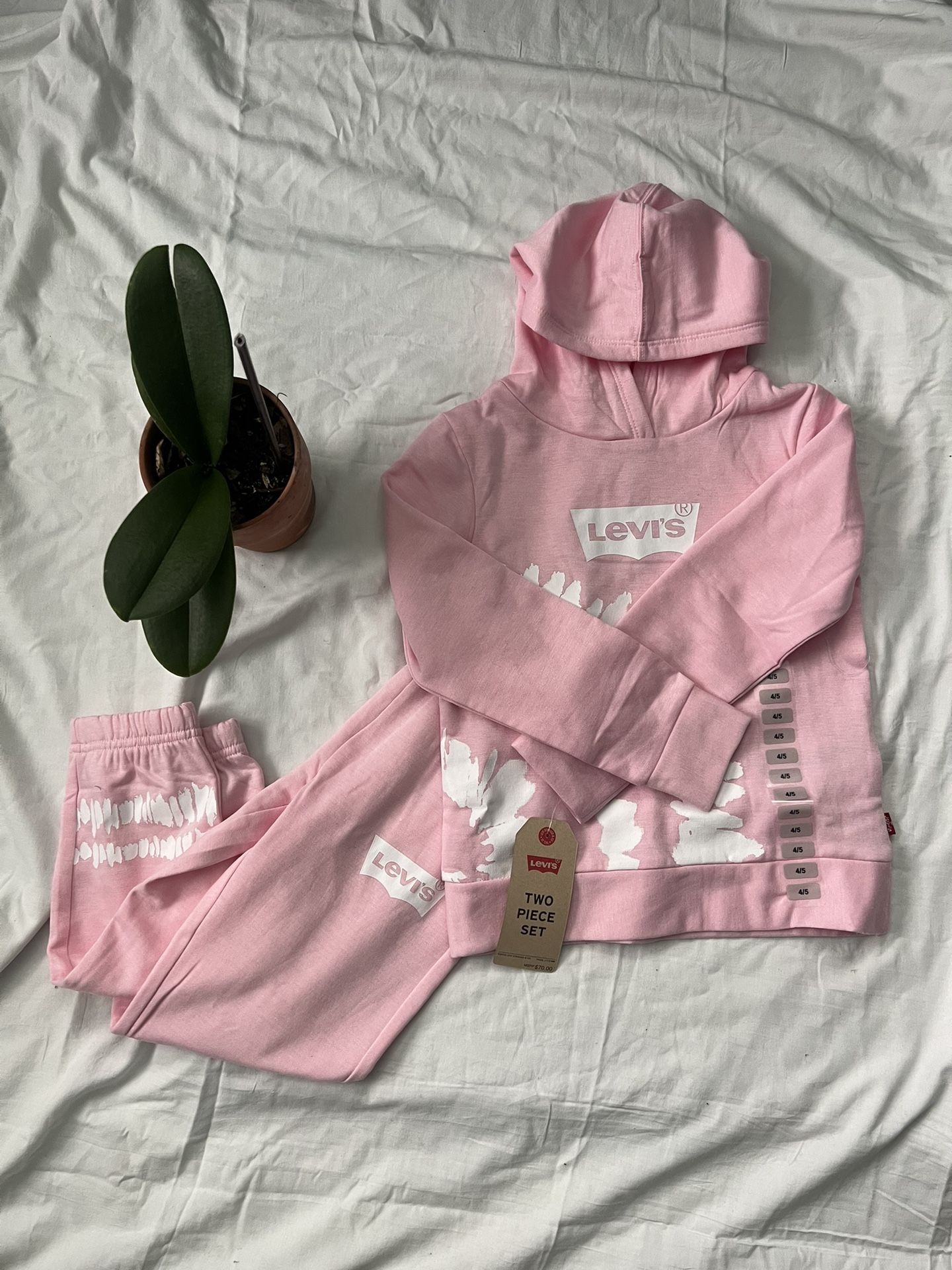 New Kids Levi’s Two Piece Set