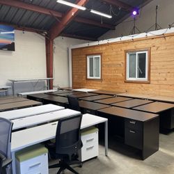 Office Desk. Workstation. 48wide 30depth. File Cabinets 🗄️ Available And Chairs 🪑 