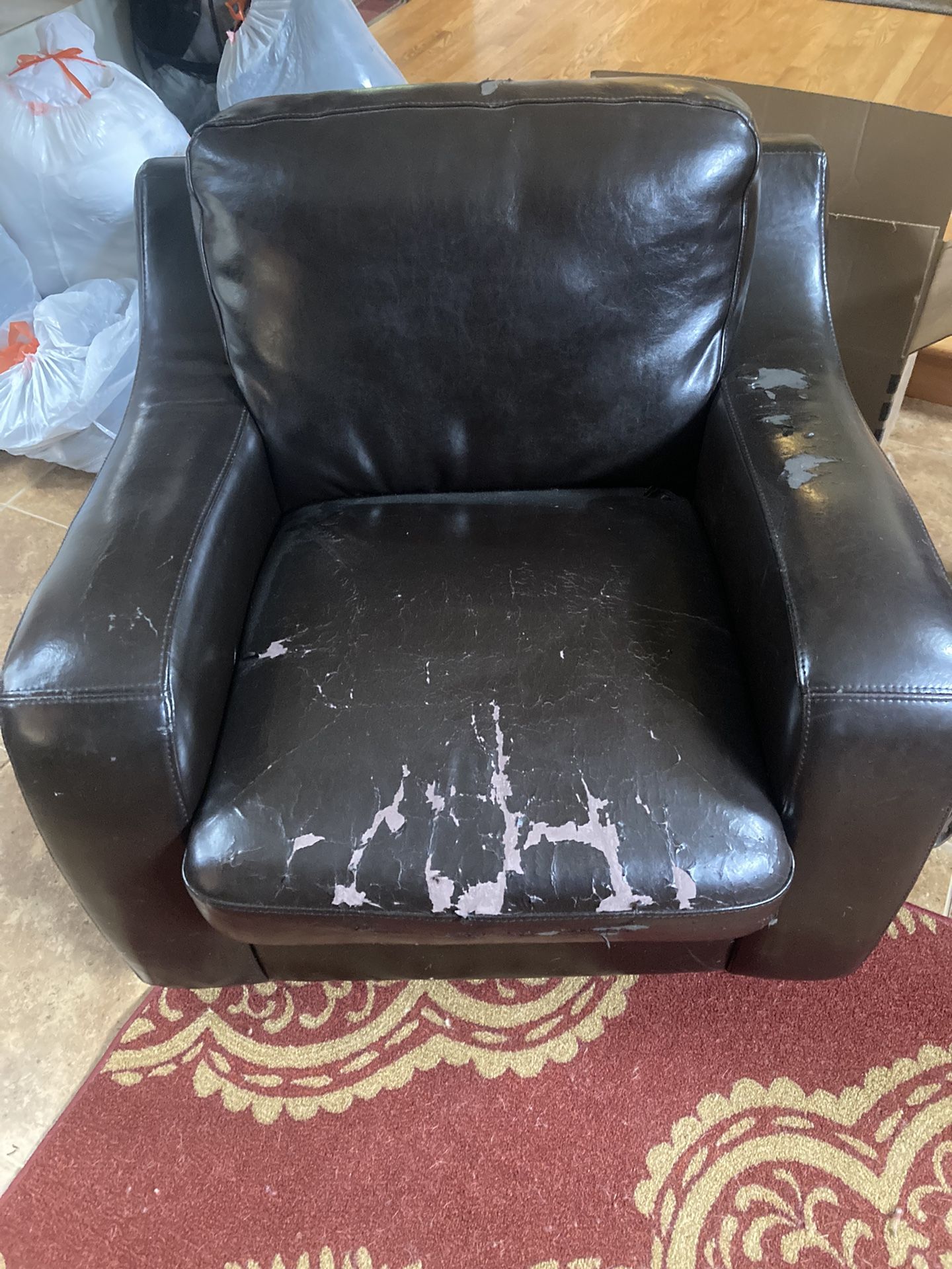 Free brown chairs Great For Slip Covers